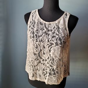 Junior's Lace crop top